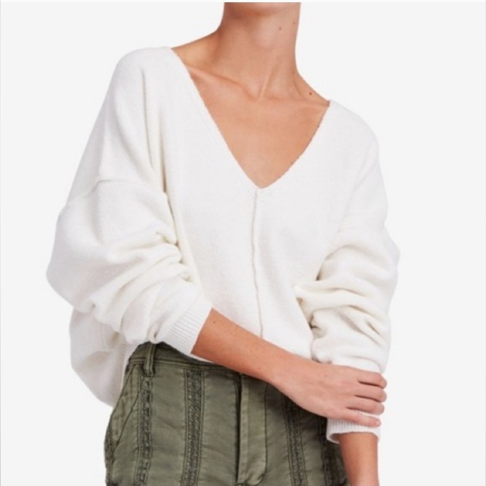 Free People Reverie Women's V-Neck Oversized Sweater Vanilla Ivory Cream SP